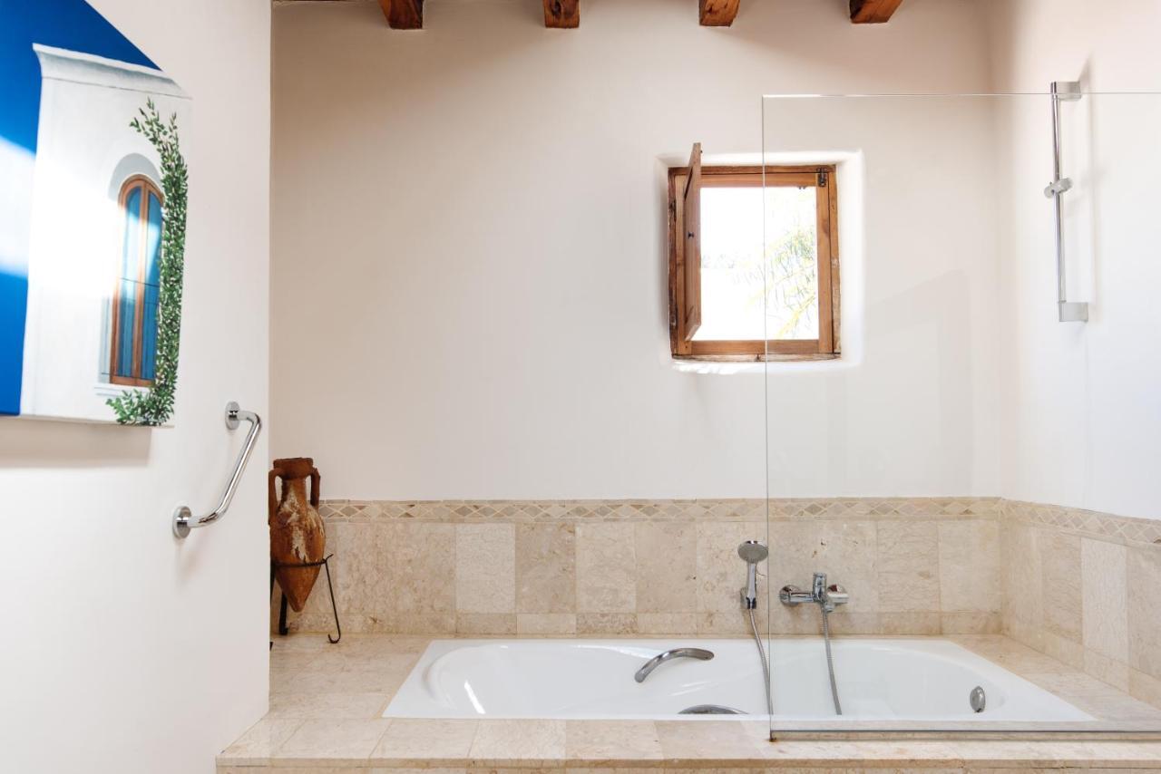 Agroturismo Atzaro Santa Eulària des Riu Kültér fotó